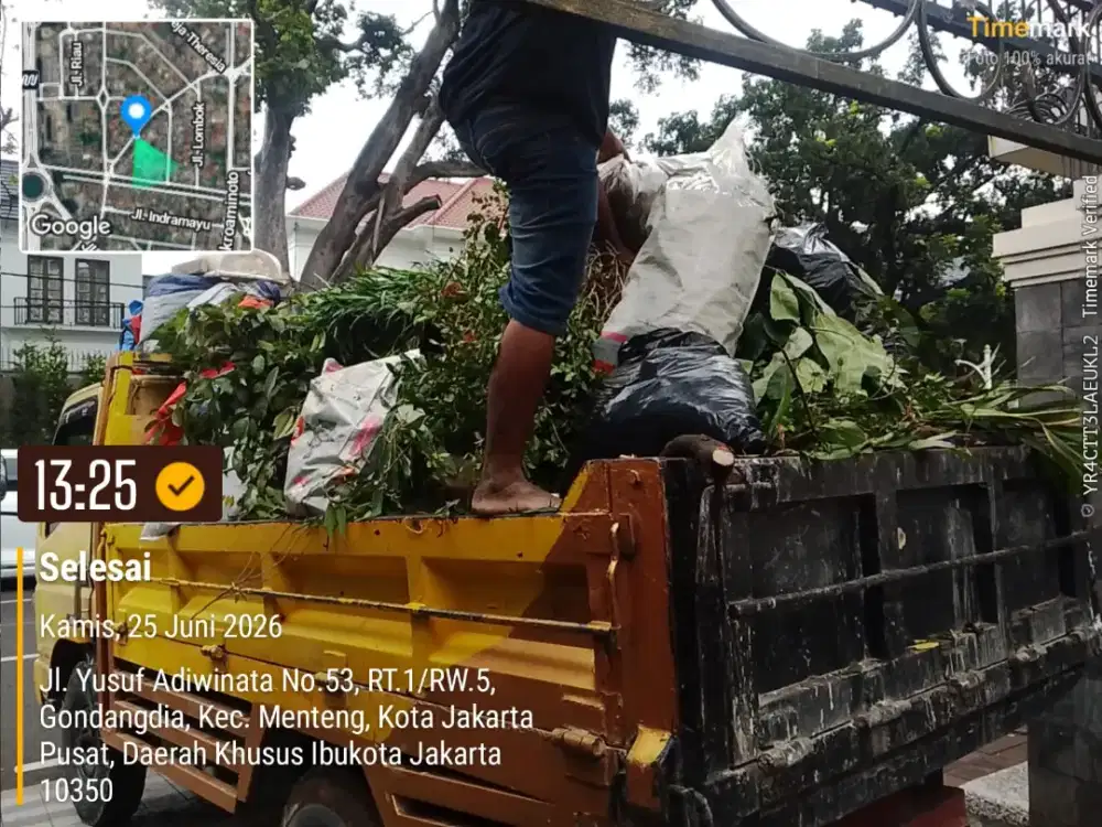 Jasa buang puing dan angkutan sampah