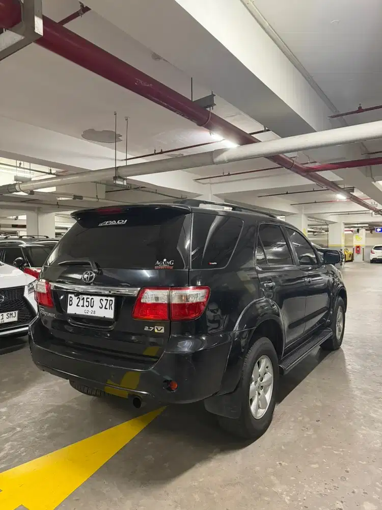 Toyota Fortuner 2010 Bensin