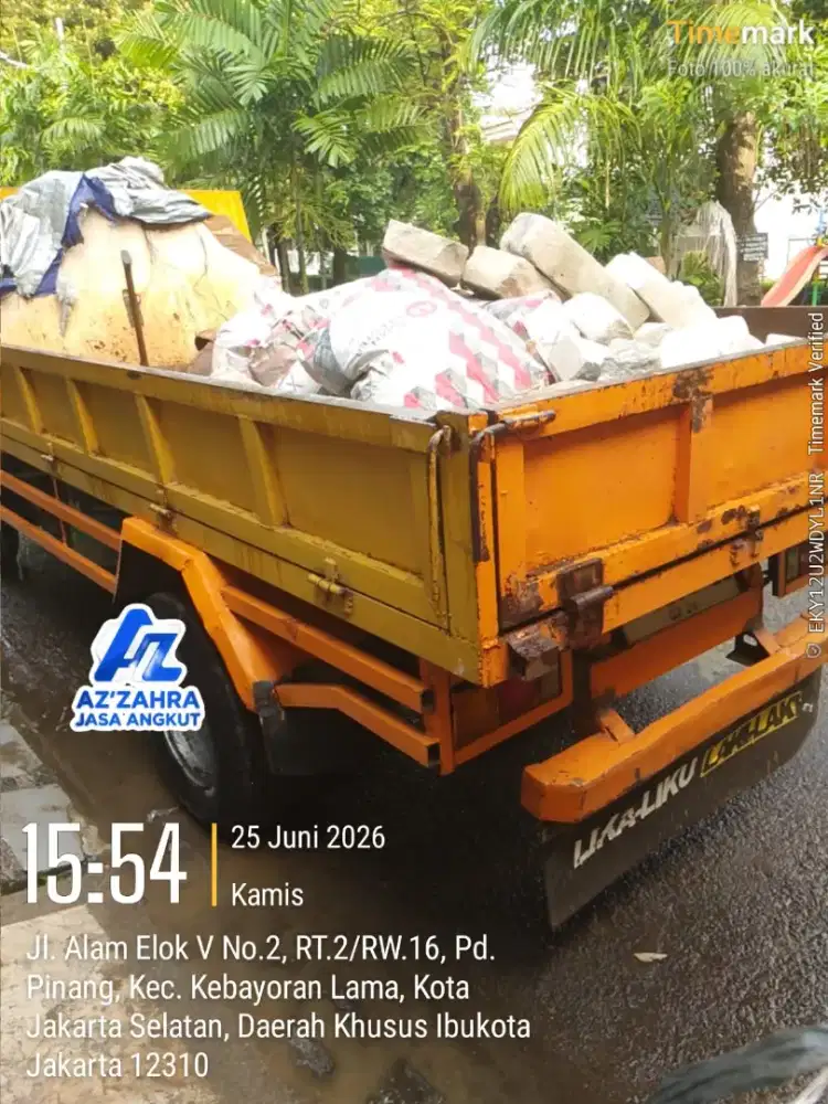 Jasa buang puing dan buang sampah