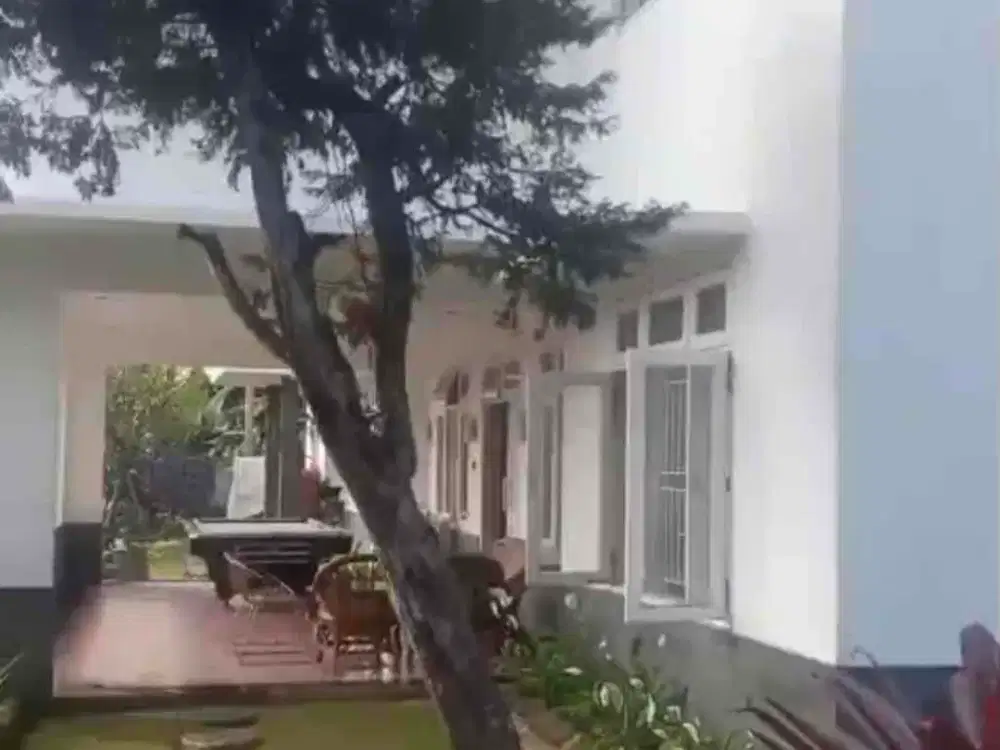 Dijual Villa 3 lantai di Cipanas