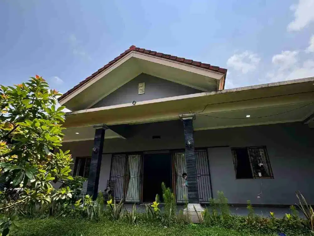 Dijual Cepat Rumah Mewah Besar Tanah Luas Strategis di Parung Bogor