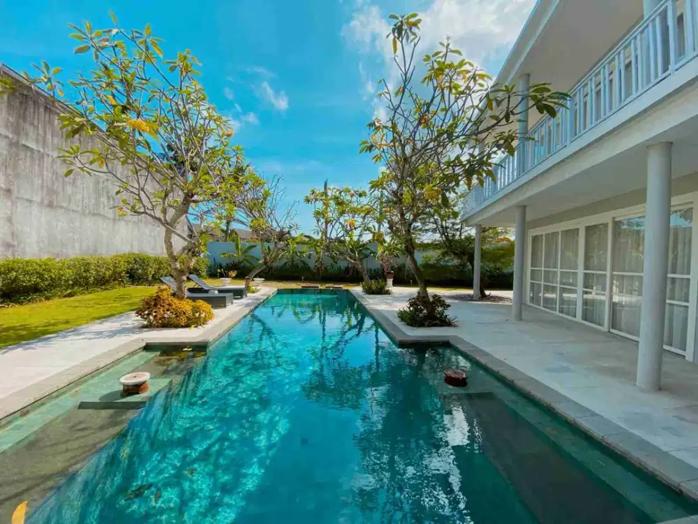 BEAUTIFUL LARGE LUXURY VILLA IN BERAWA