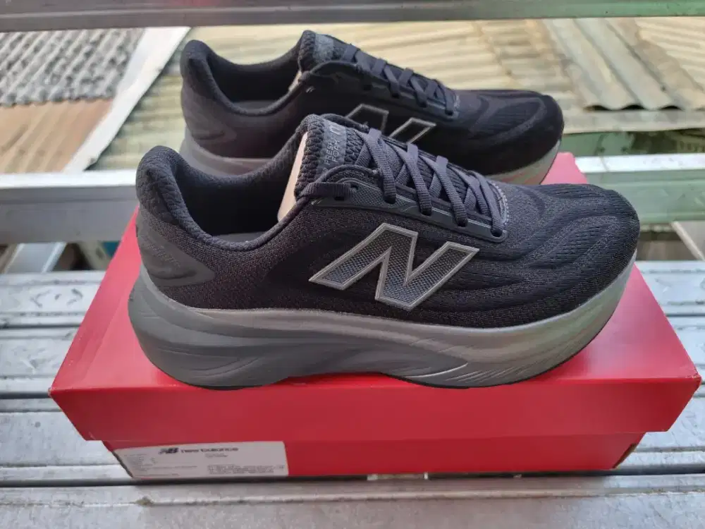 New Balance X More V6