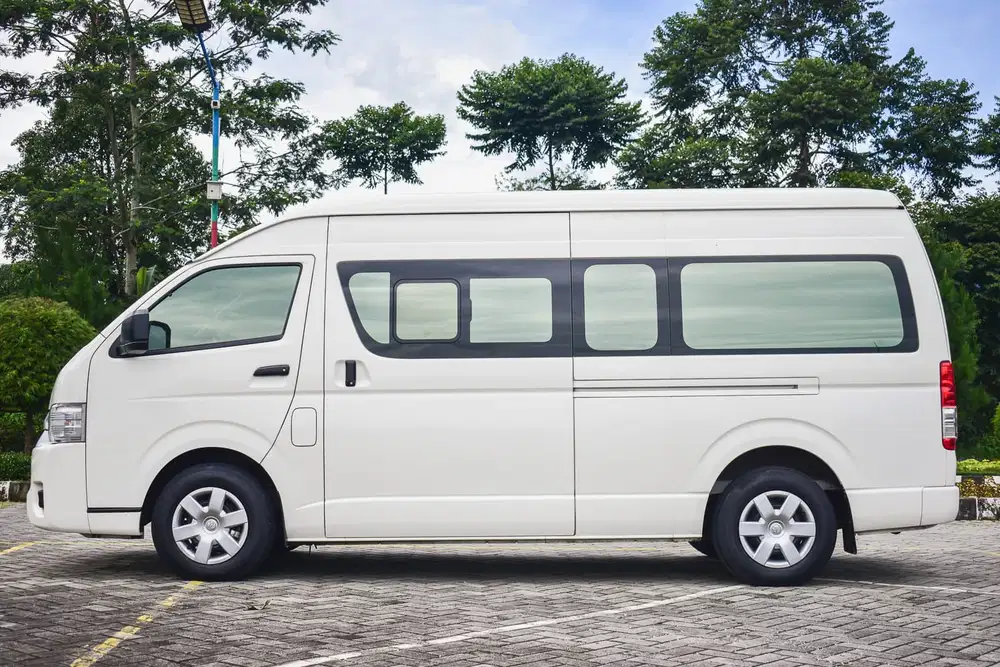 Toyota Hiace 2023 Diesel