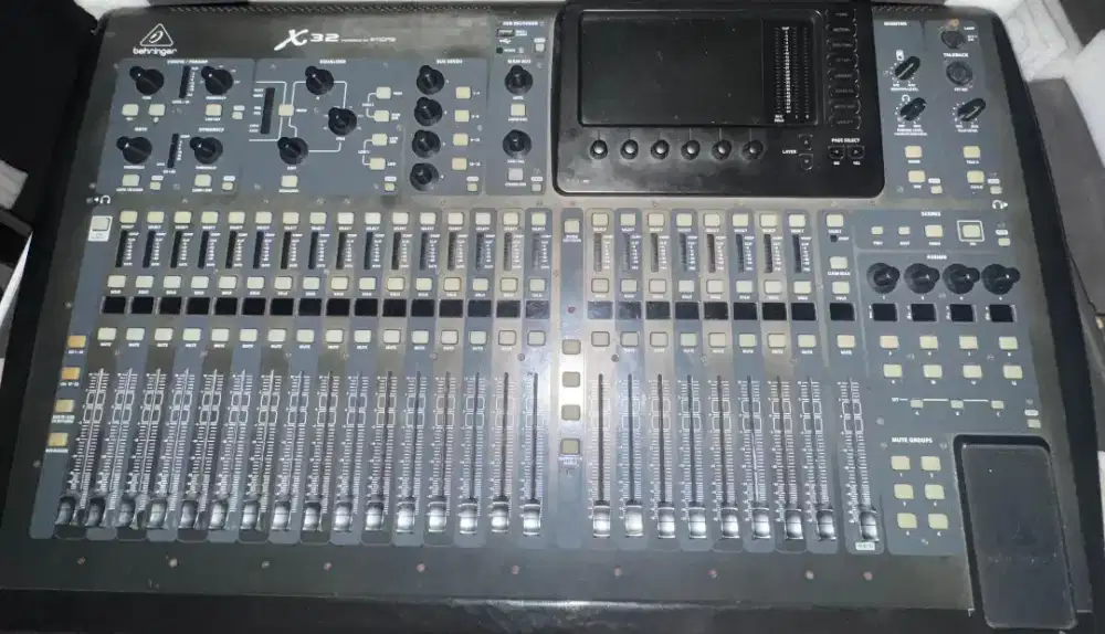 Mixer x32 chanel