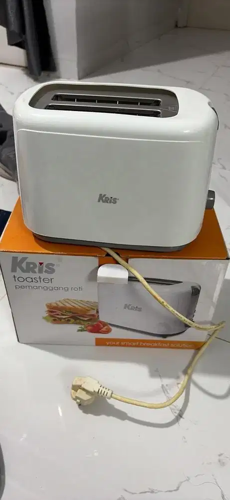 pemanggang roti/toaster merk kris