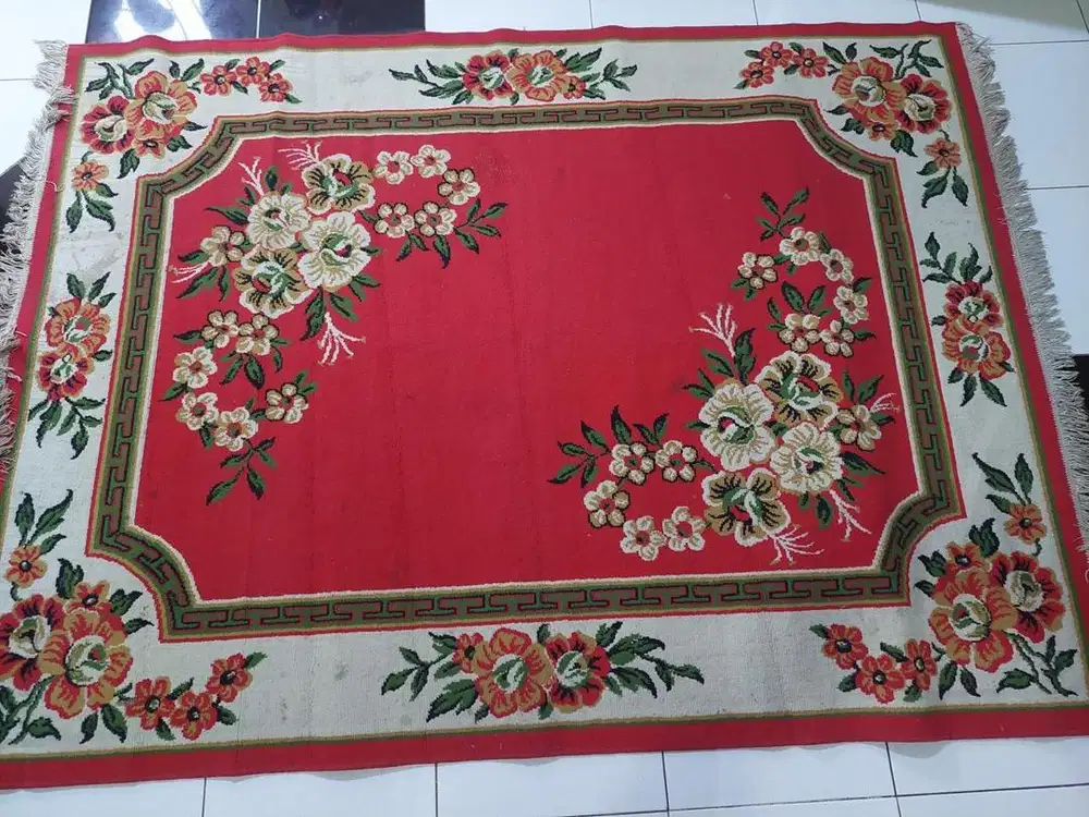 4 karpet ukuran beragam
