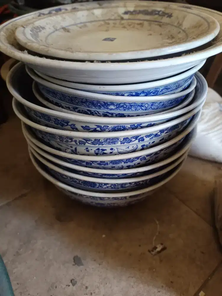 Pot hias dan tanaman