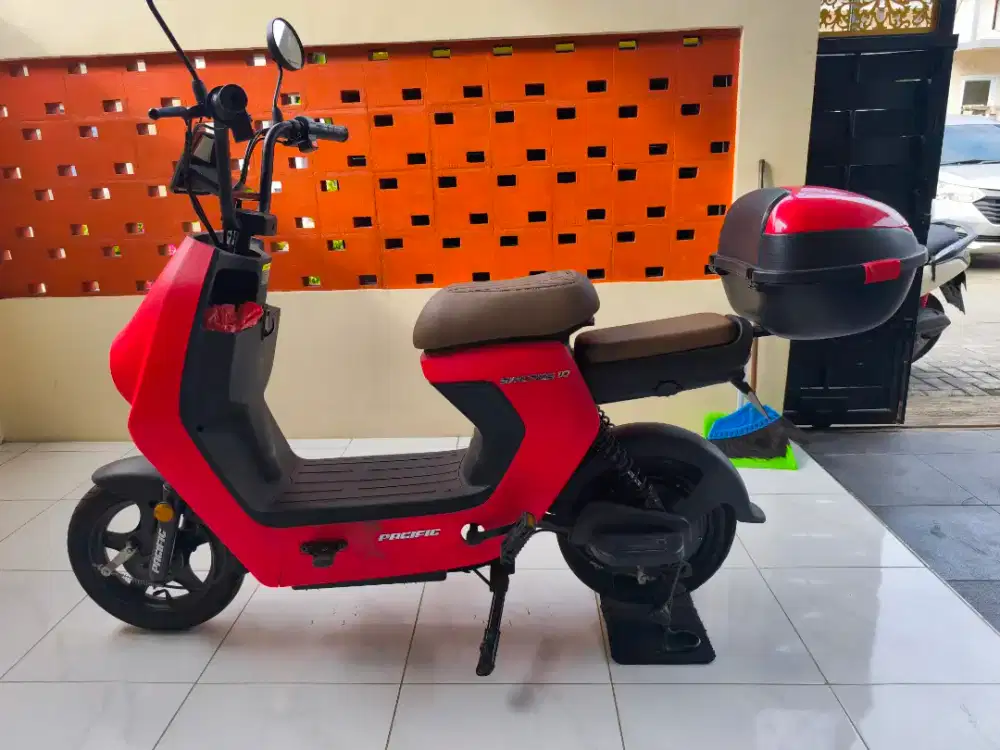 Sepeda listrik pasific 2025