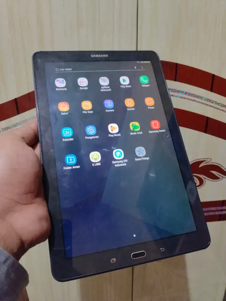 TABLET SAMSUNG 10.1 Inci jaringan 4G ram 3/16 Retak 1 helai no kendala