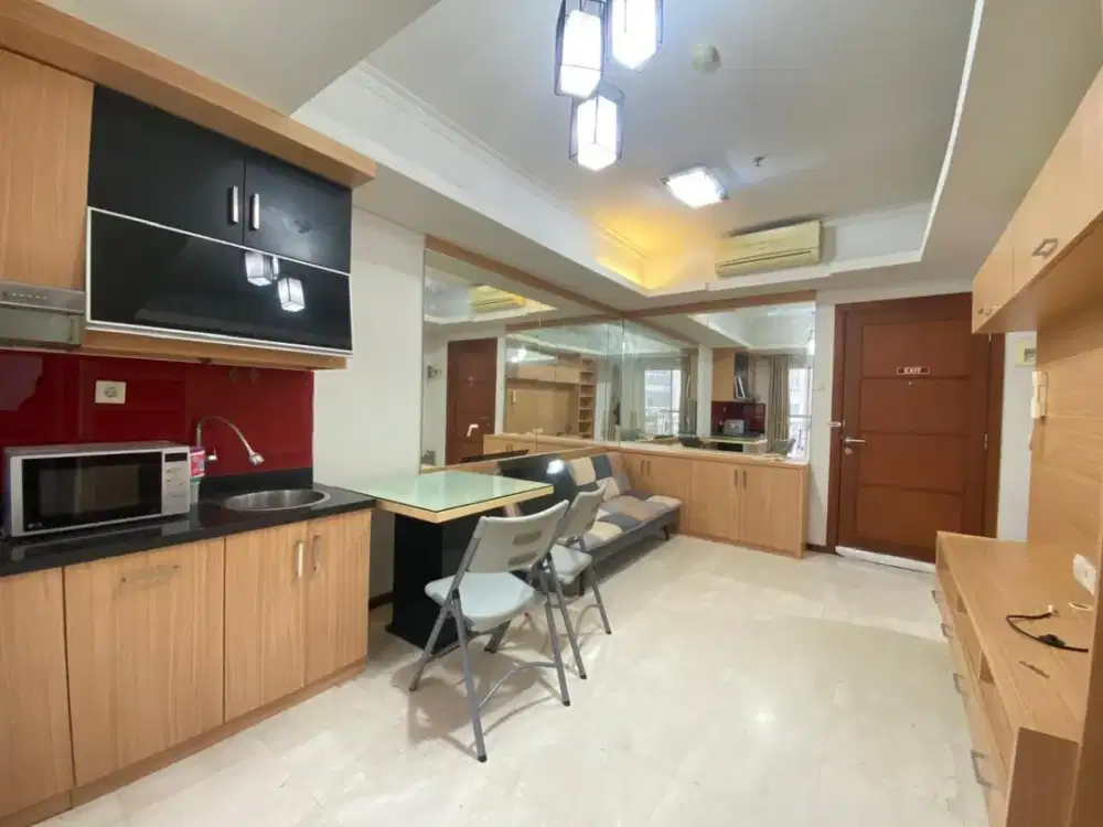 2BR plus interior baru lantai rendah Apt.Royal Mediterania Garden dekat CP