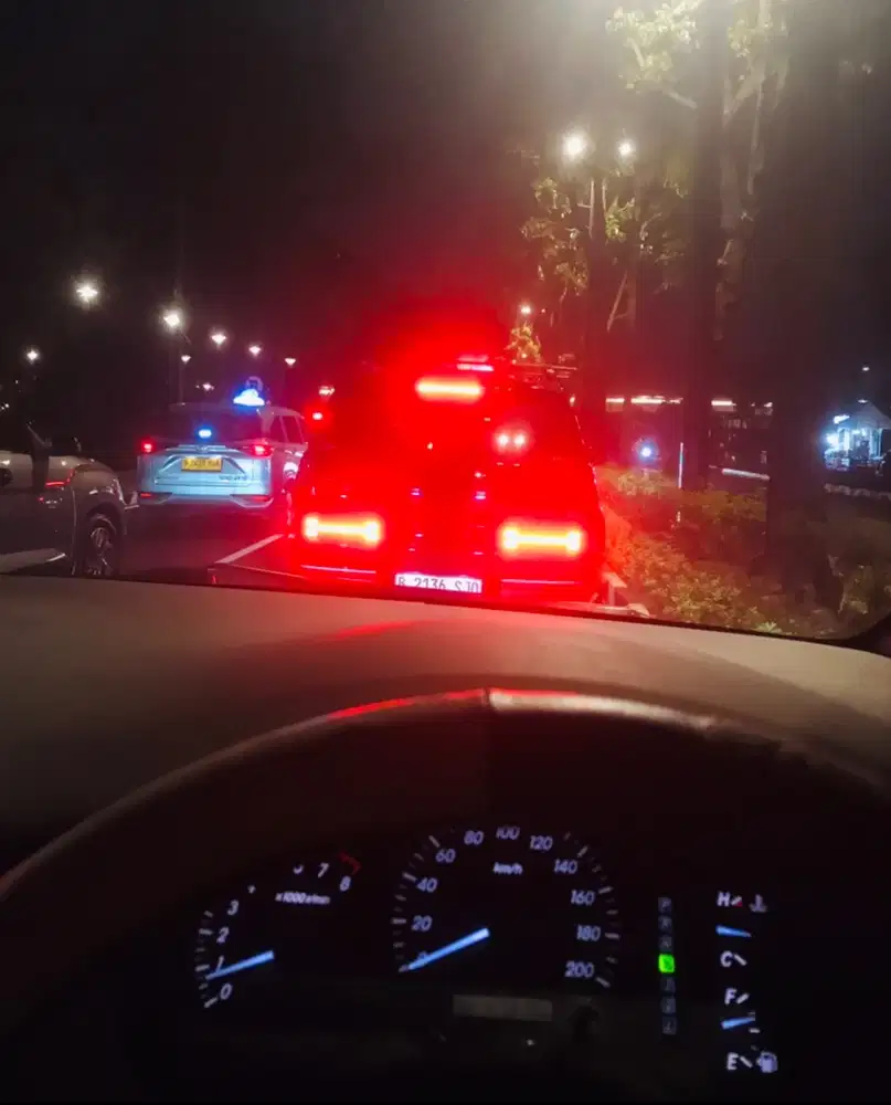 Toyota Kijang Innova 2014 Bensin