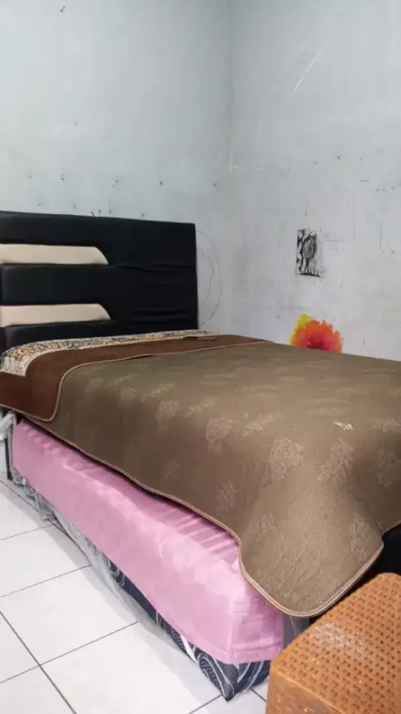 Kasur tidur tingkat