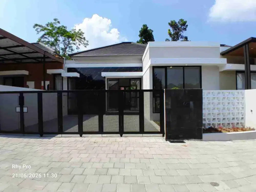 RUMAH BARU DI KOMPLEK PERUMAHAN CLUSTER DI JL BESI JANGKANG DEKAT KAMPUS UII TERBARU KALIURANG SLEMAN YOGYAKARTA