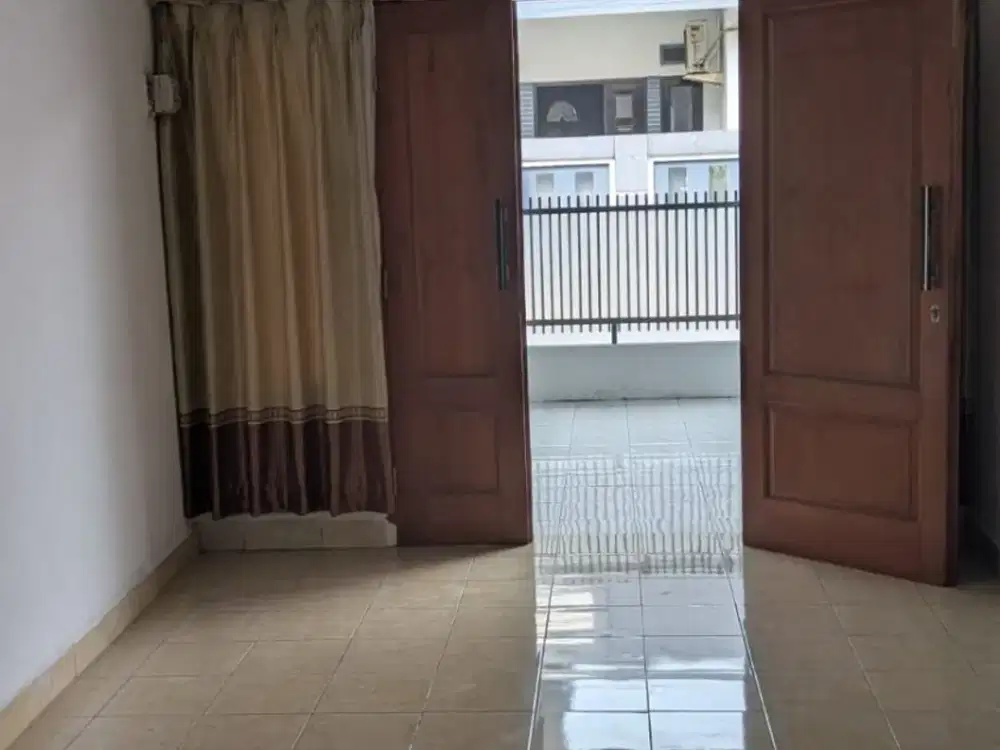 Disewakan Rumah Sudah Renovasi Nyaman Siap Huni Minimalis Lokasi Strategis di Taman Kopo Indah 1 Bandung