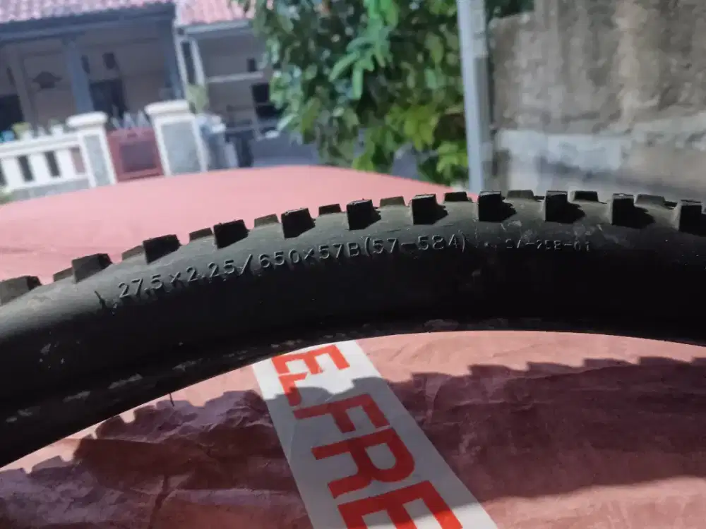 Ban Sepeda ukuran 27.5 x 2.25