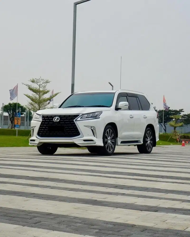 Toyota Lexus LX570 2012