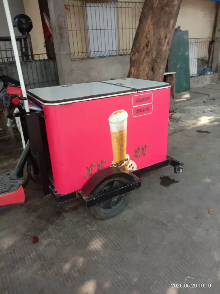 Gerobak motor listrik jualan kopi