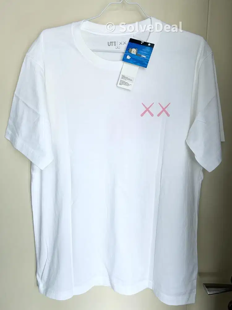 Kaos Uniqlo Kaws Graphic White Original UT Collection