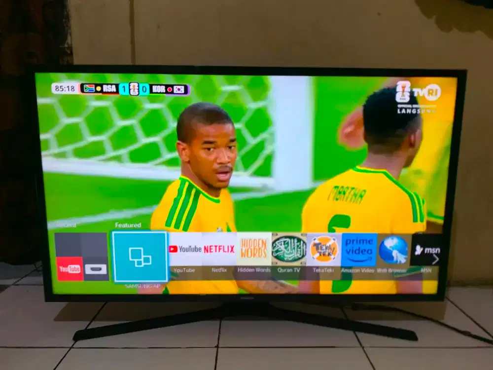 TV LED SAMSUNG 40 SMART TV DAN SIARAN DIGITAL