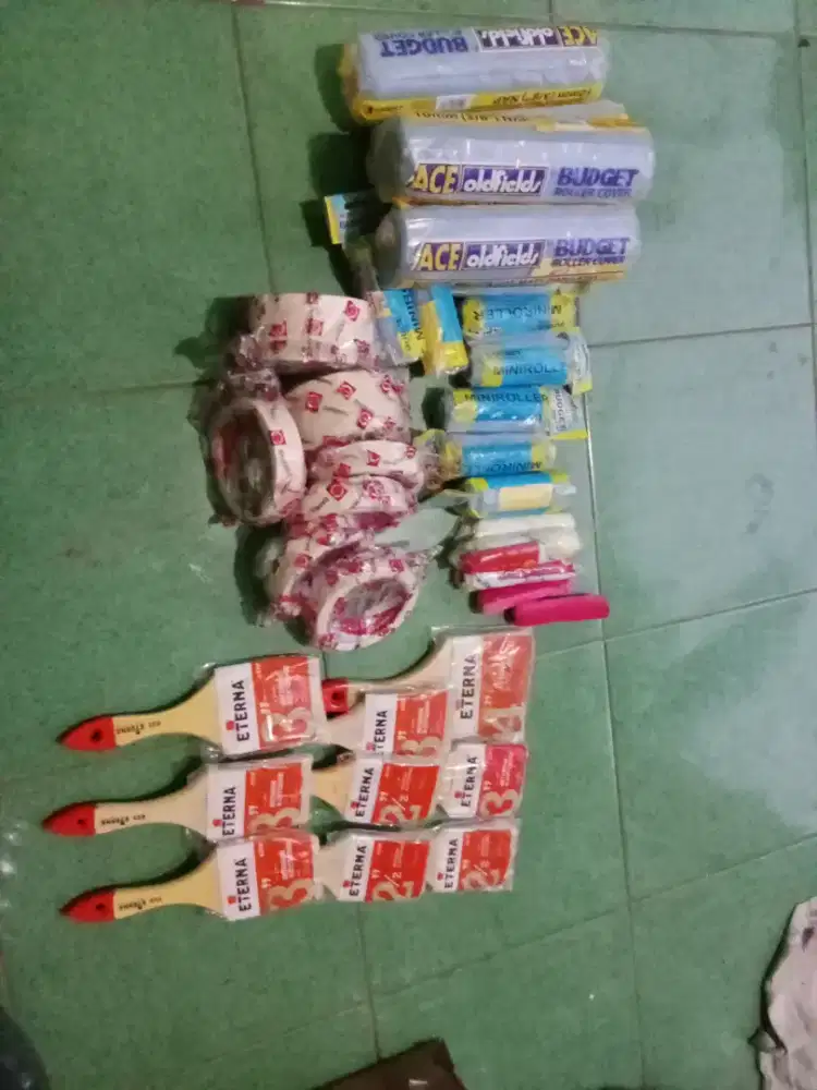 Jual cepat bulu roll cat , bulu roll besar + kecil , kuas lakbankertas