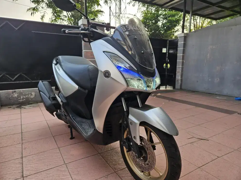 Yamaha Lexi Keyless tipe tertinggi Komplit Full Original Hemat BBM