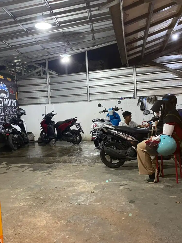 Di butuhkan buat cuci motor