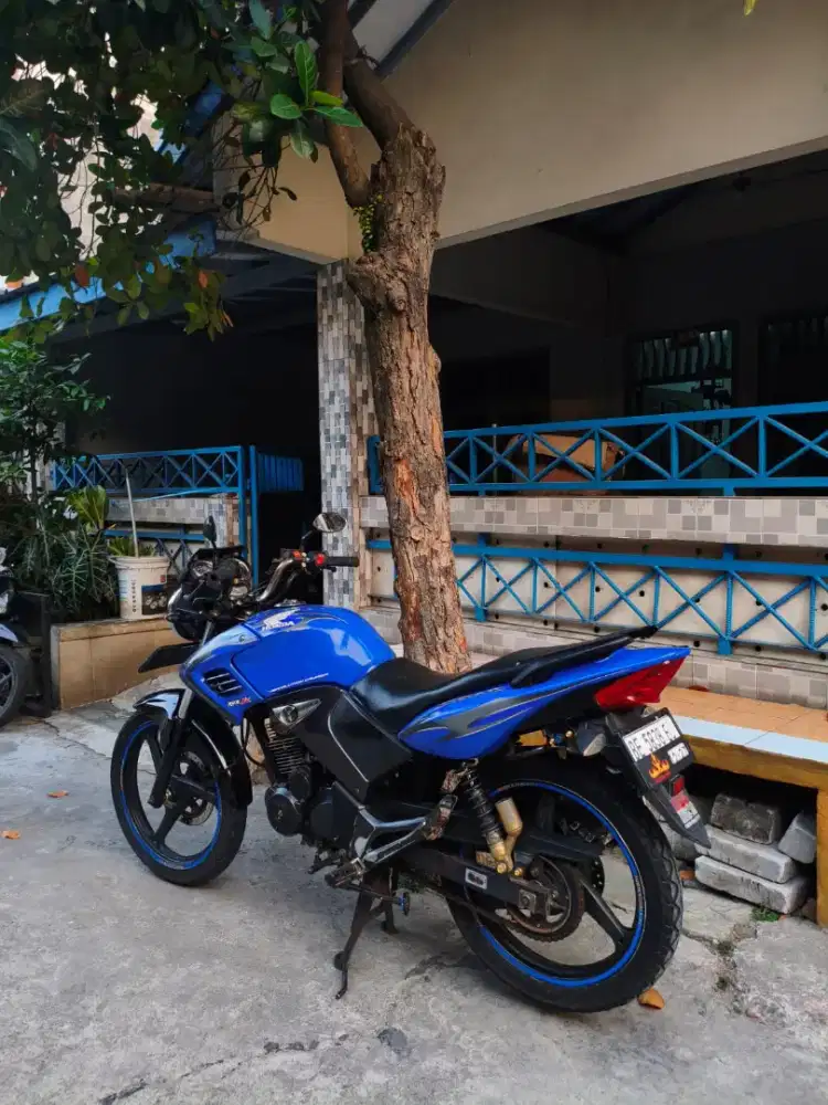 Tiger revo 2008 asli biru