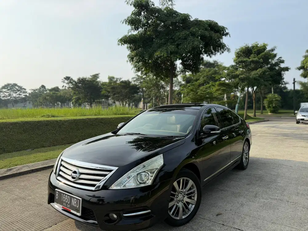 Nissan Teana 2.5 CVT 2013 Hitam sunroof