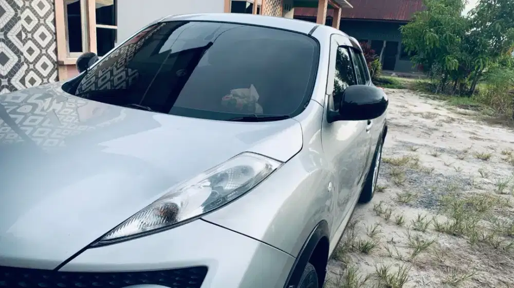 Nissan Juke RX keyless starter tombol sangat terawat siap pakai 2011