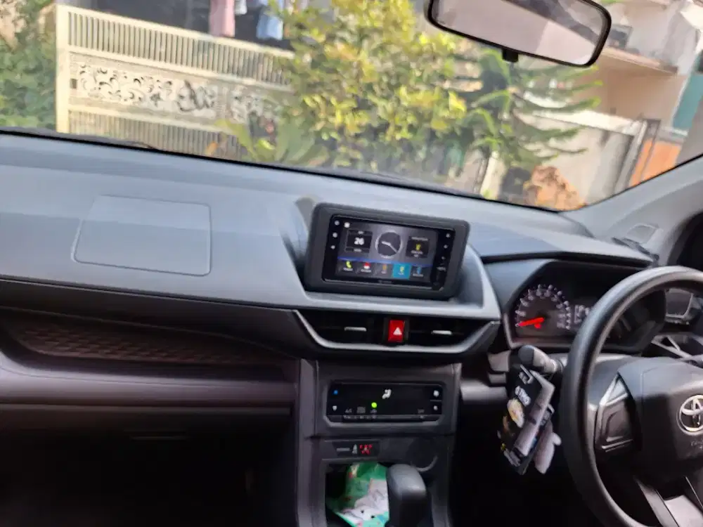 Rental mobil dengan supir