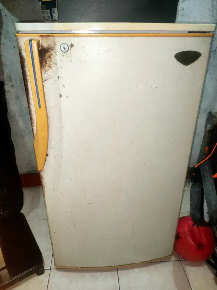 Jual kulkas second es batu