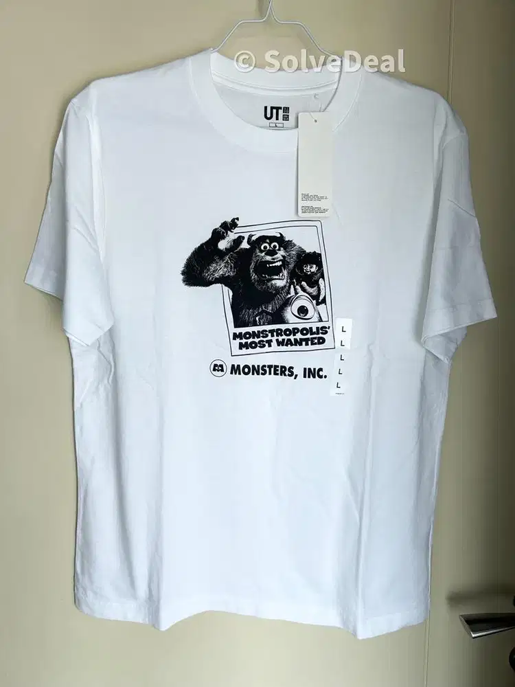 Kaos Uniqlo Disney Pixar Monsters Inc Graphic Tee Original