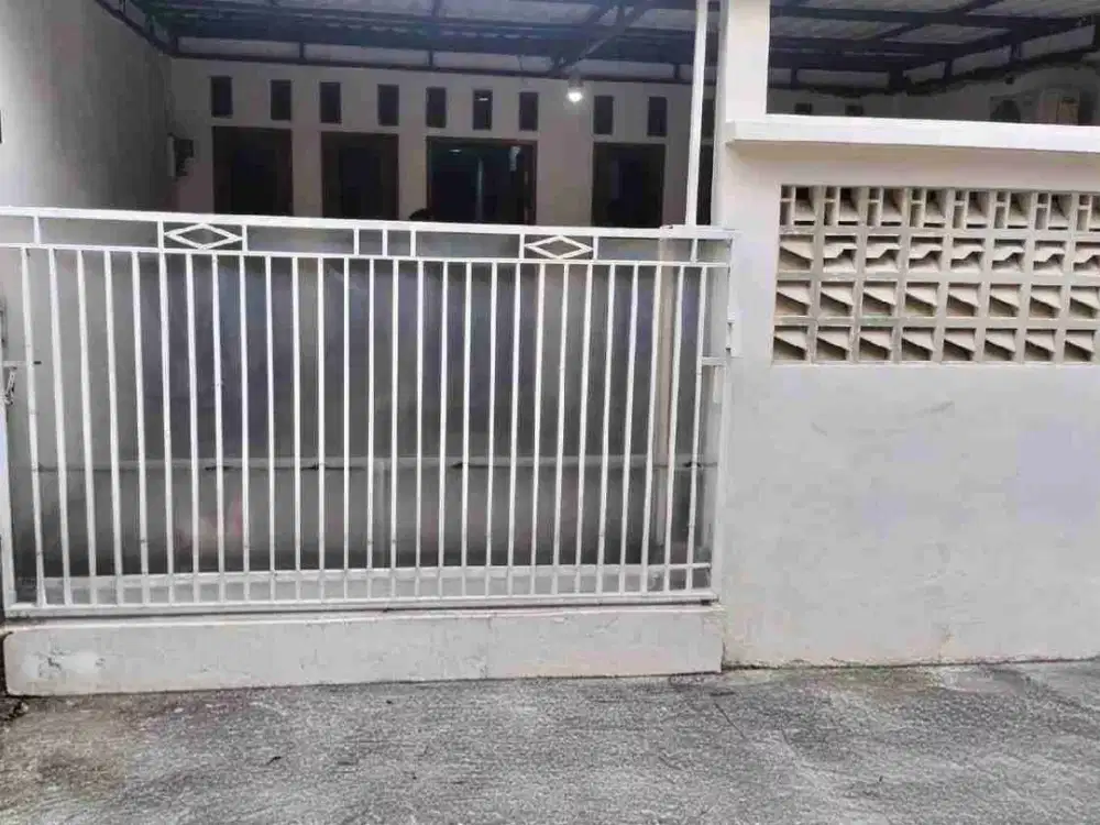 Dijual rumah siap huni di Komplek perumahan area Pinang Ciledug Tangerang