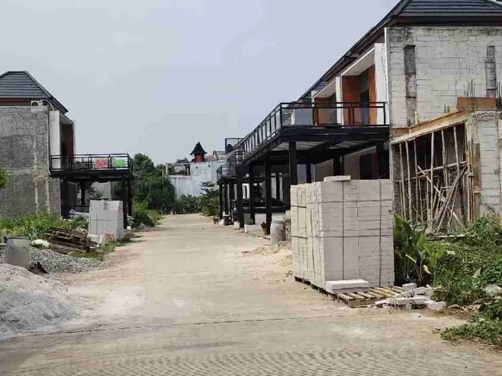 Rumah cluster lingkungan aman pinggir jalan raya utama kampung sawah harga900jtaan
