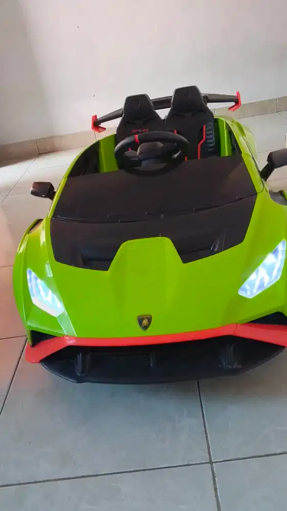 Mobil Aki Anak Lamborghini Lisensi YUKITA 555