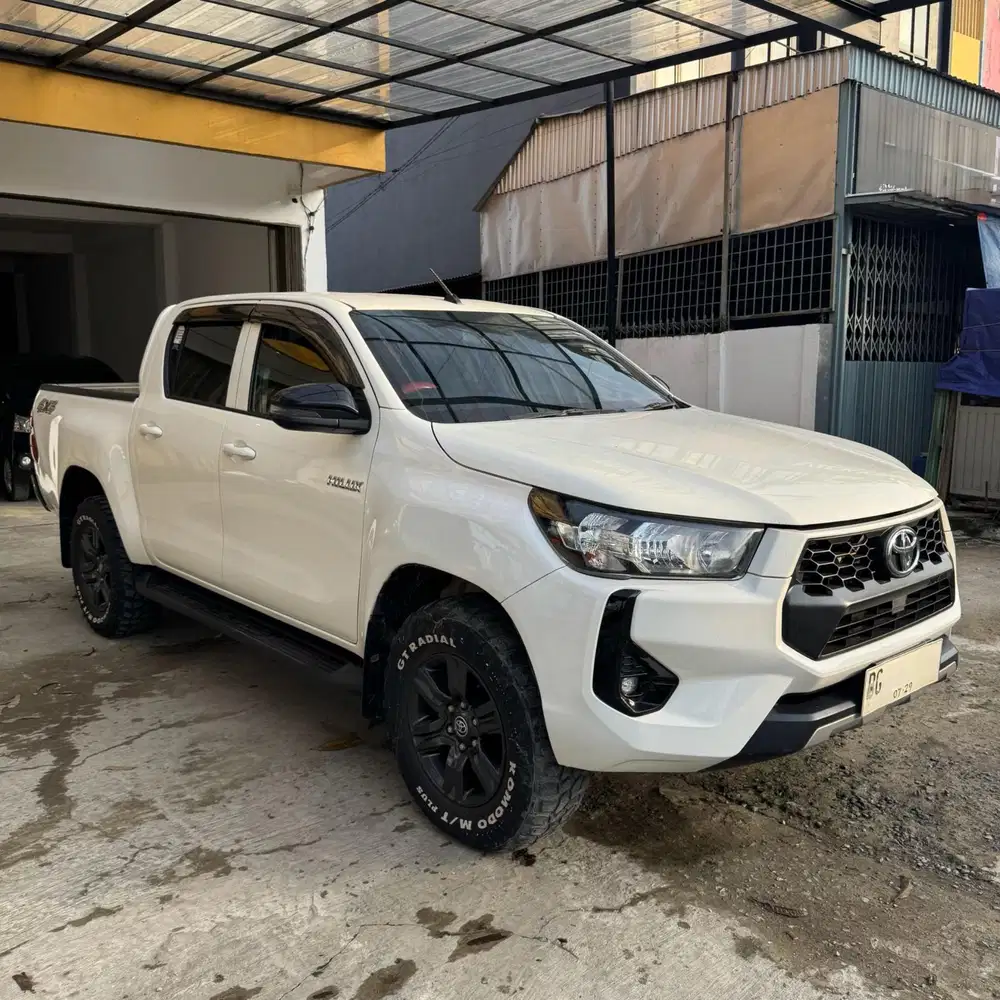 Hilux G 2.4 MT 2024 istimewa dp 110 jt