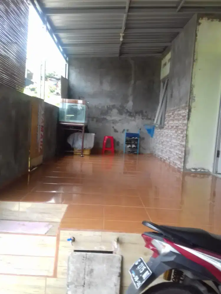 Rumah cantik di cluster belimbing SHM, akses truck, bebas banjir undip