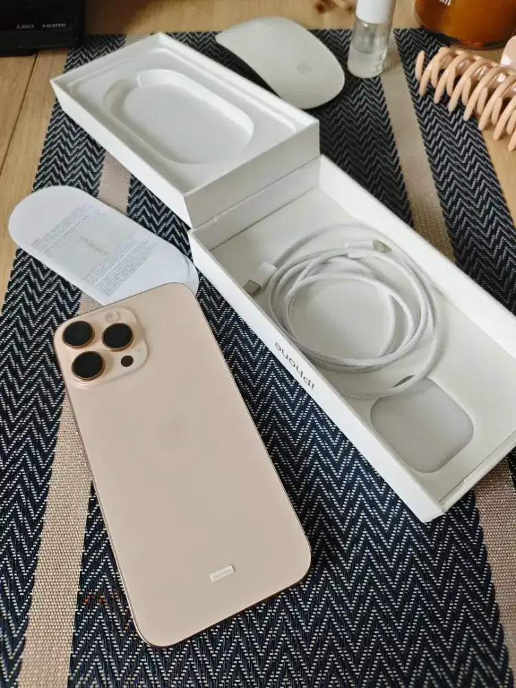 iPhone 16 Pro Max 256gb iBox Desert Titanium Fullset ori