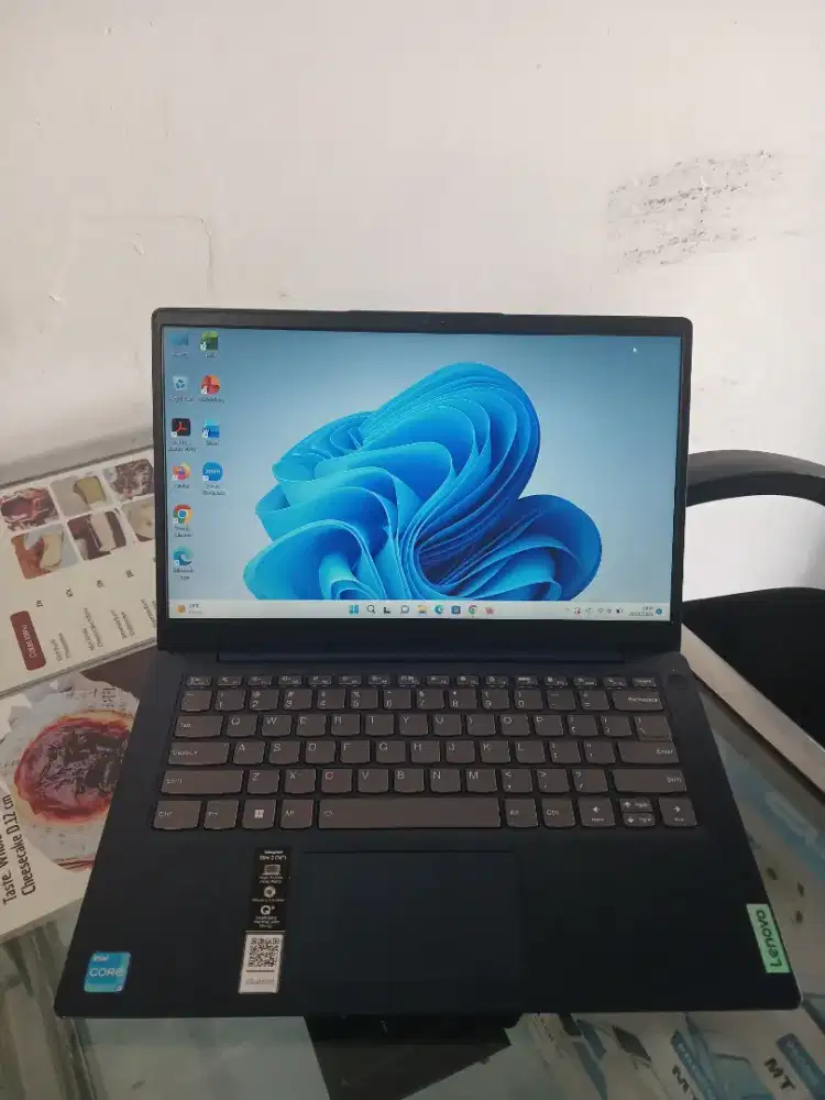 Laptop Lenovo Ideapad Slim 3 Core I3-1115G4 Ram 8 Ssd 256 Biru