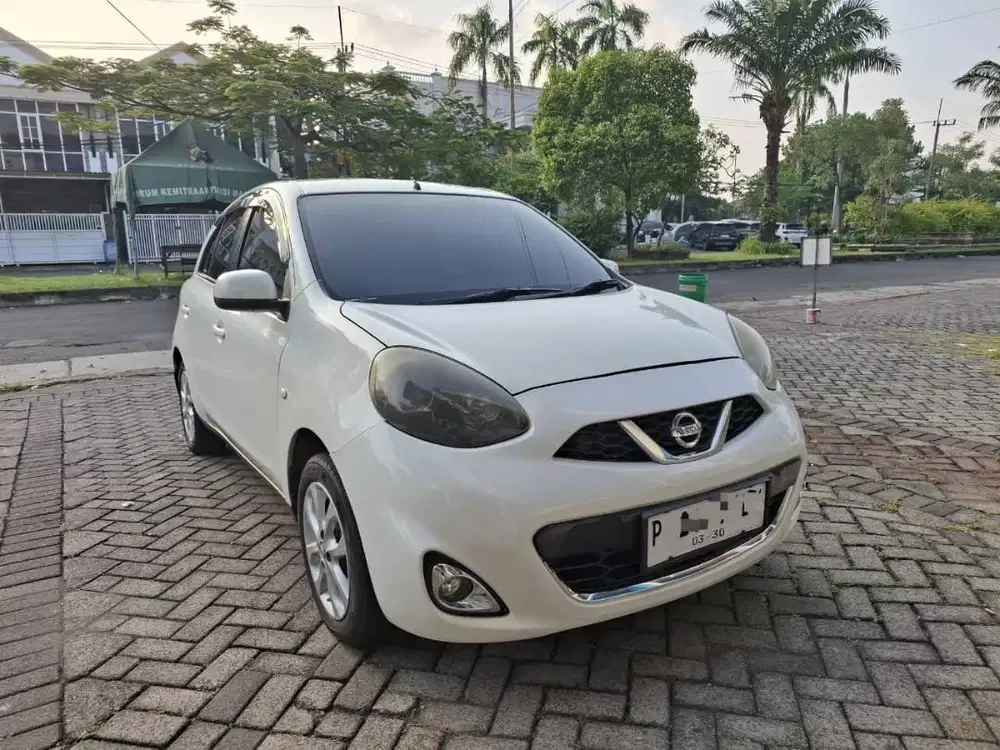 Nissan March 2014 XS Automatic (AT)