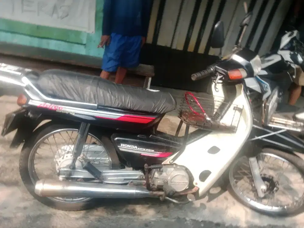 Honda Astrea CLASSIC