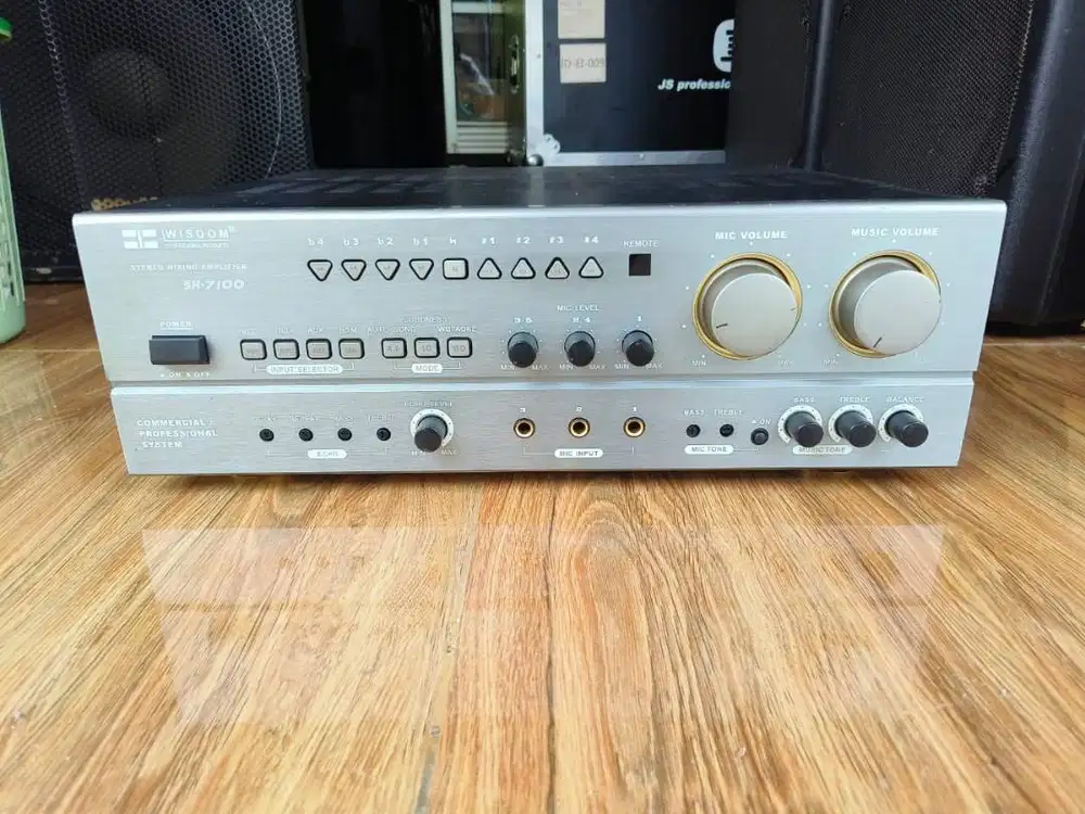 Amplifier karaoke Wisdom SH-7100 original. Second normal siap pake