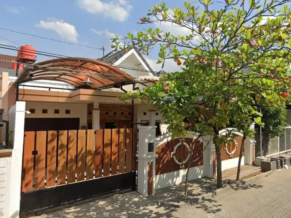 Dijual Rumah Semi Furnished Lokasi Jl. Semarang Indah