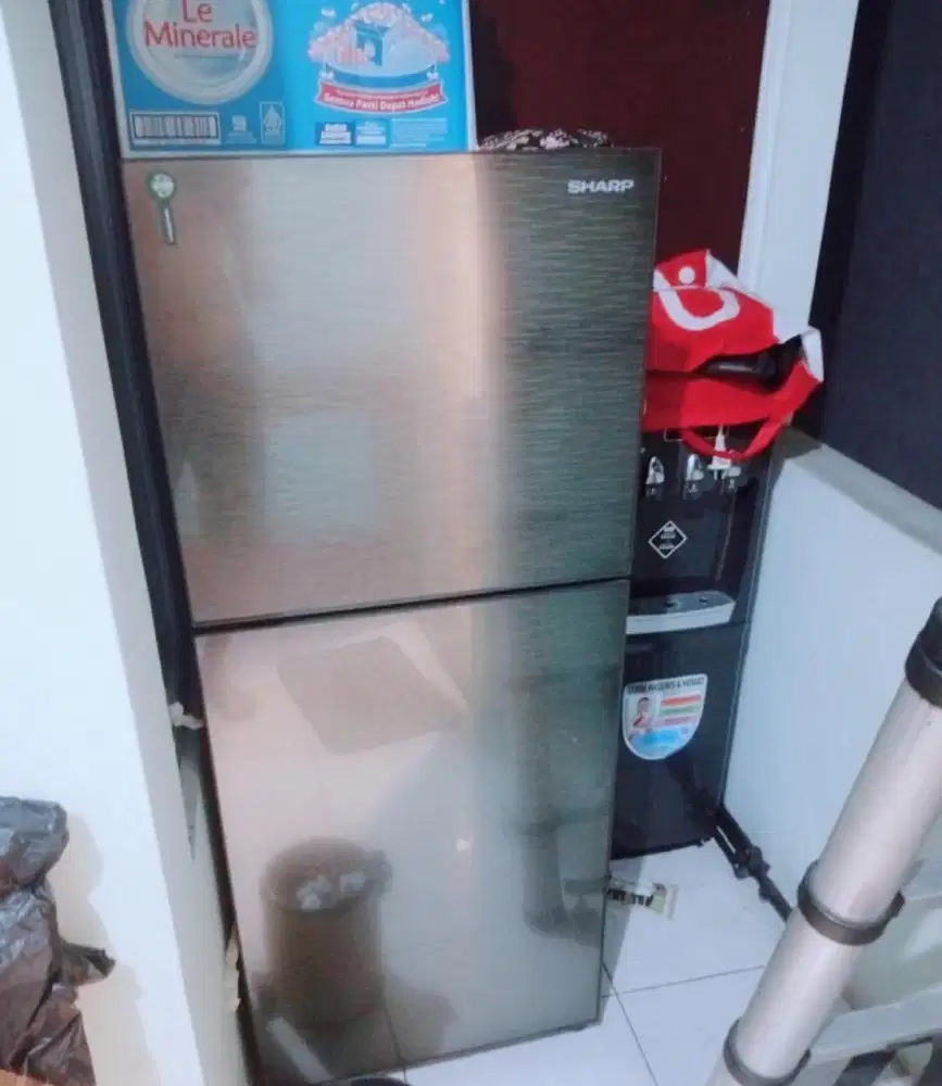 Kulkas Sharp 2 pintu (nego tipis)