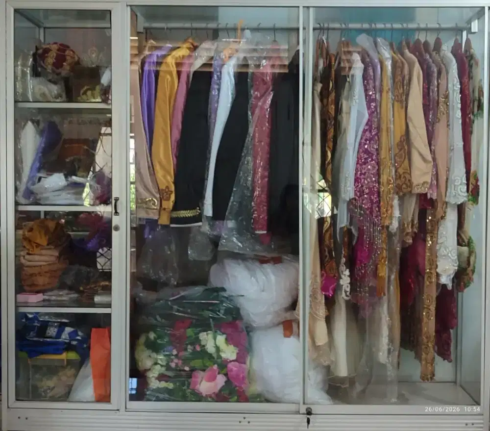 Etalase rias pengantin