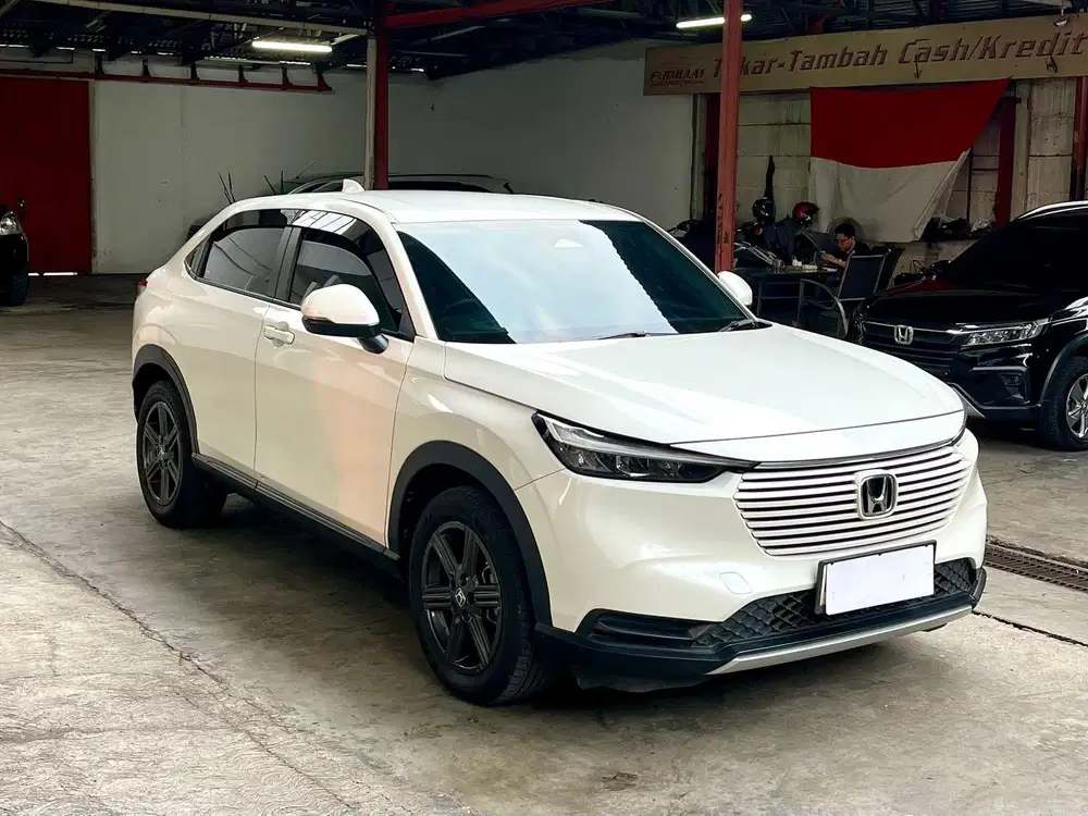 LOW KM PAJAK PANJANG Honda HRV E AT 2023 Istimewa Condition