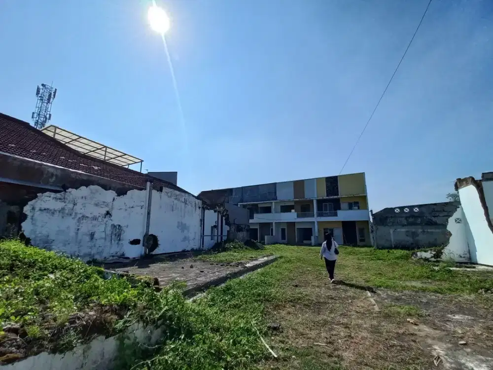 Lokasi Ramai! Tanah Strategis di Poros Jalan Utama