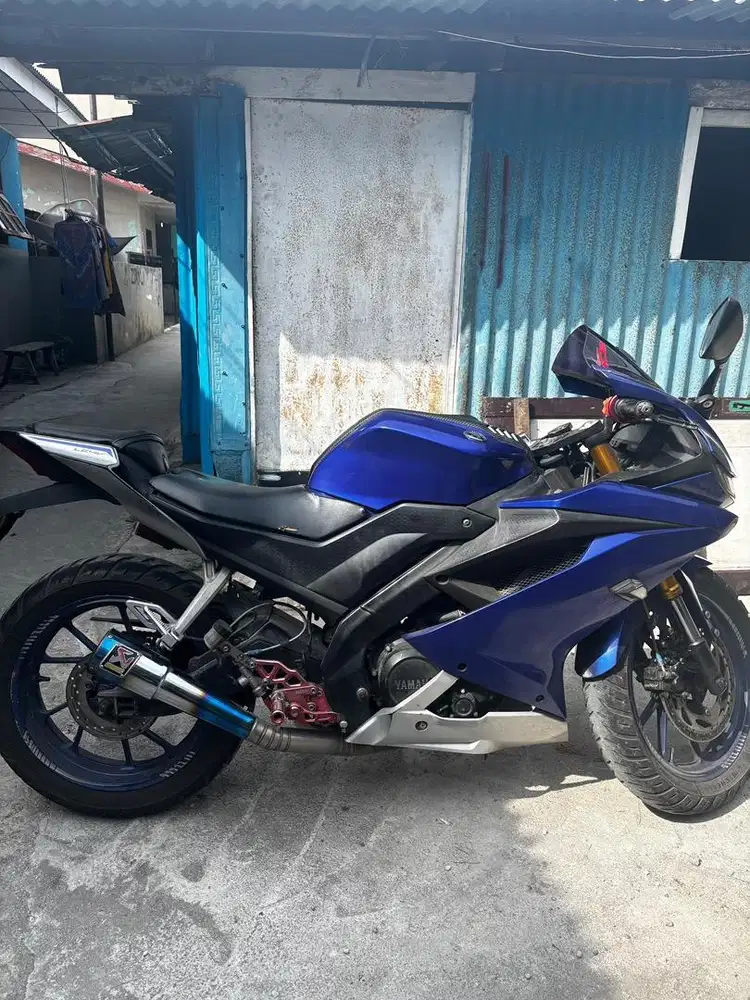 YAMAHA YZF - R15