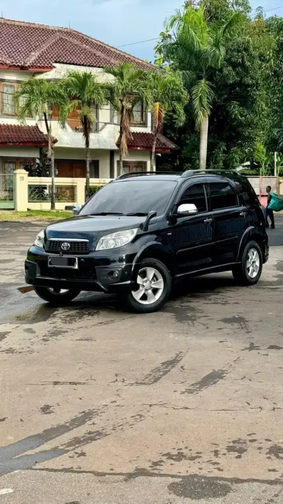 Toyota Rush S TRD 1.5 Matic 2014 Hitam
